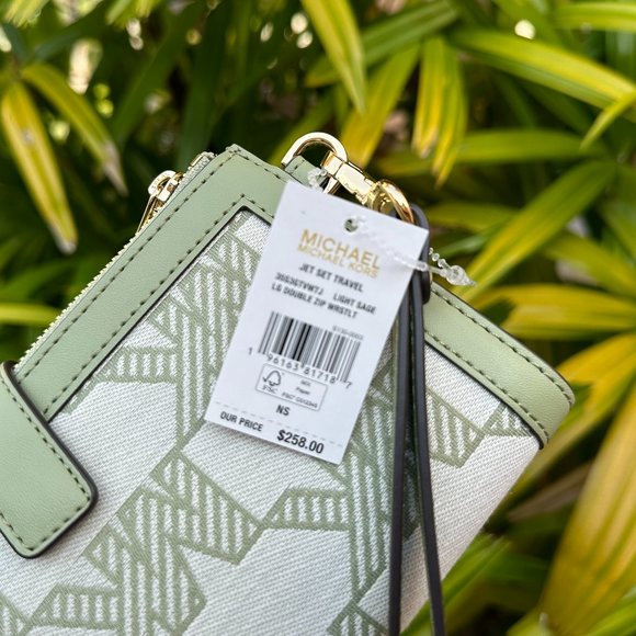Michael Kors Jet Set Large Double Zip Phone Wallet Graphic Logo MK Light Sage - Picture 6 of 10